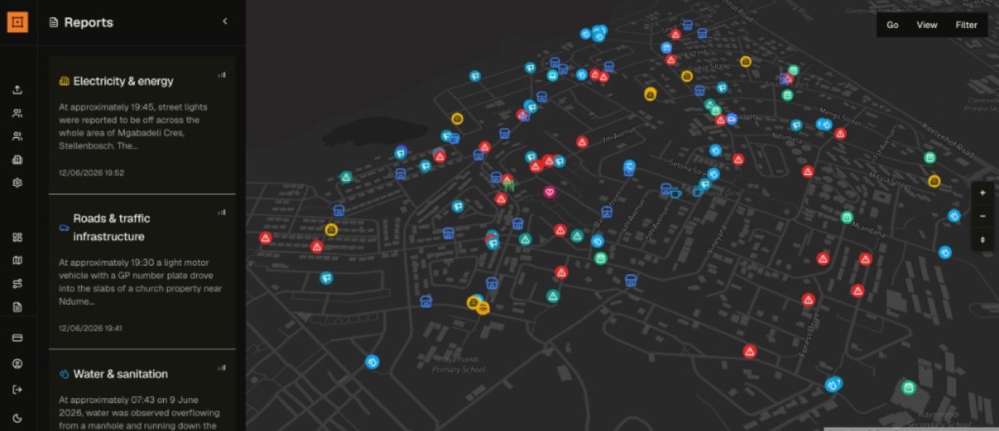 Map of Kayamandi showing community reports plotted by category.